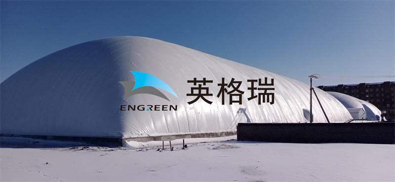 氣膜建筑具有造價合適、通風(fēng)良好、保溫效果好的諸多優(yōu)勢